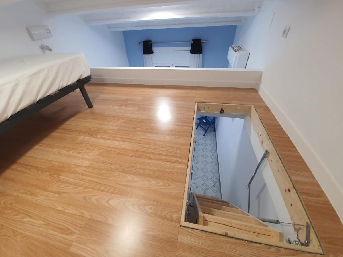 La Maisonnette Bleue เอมปูเรียบราบา ภายนอก รูปภาพ